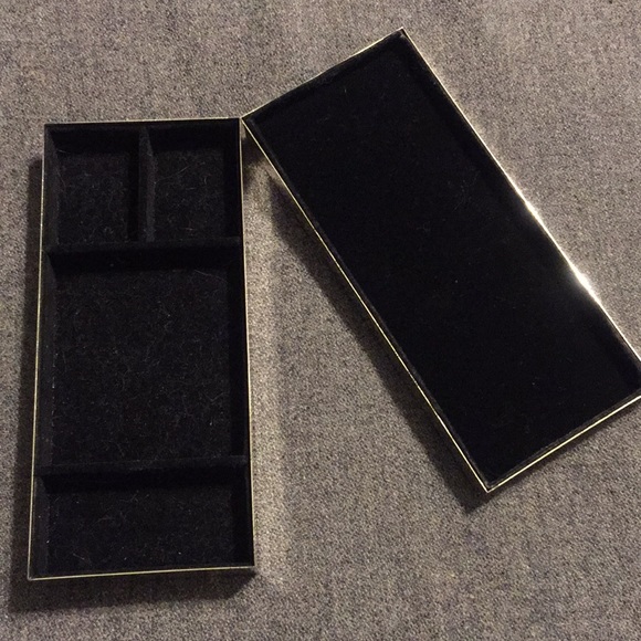 Kate Spade New York 8” Lenox vanity box - Picture 6 of 10